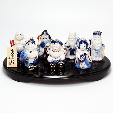 Amazon 大阪 長生堂 置物 かわいい 染錦七福神 陶器 開運グッズ 京小物 金運招来 オリジナル木札サービス付 置物 オブジェ オンライン通販 Amazon 大阪 長生堂 置物 かわいい 染錦七福神 陶器 開運グッズ 京小物 金運招来 オリジナル木札サービス付 置物 オブジェ オンライン通販