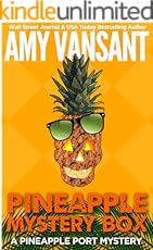 Pineapple Mystery Box: A Pineapple Port Mystery: Book Two (Pineapple Port Mysteries 2)