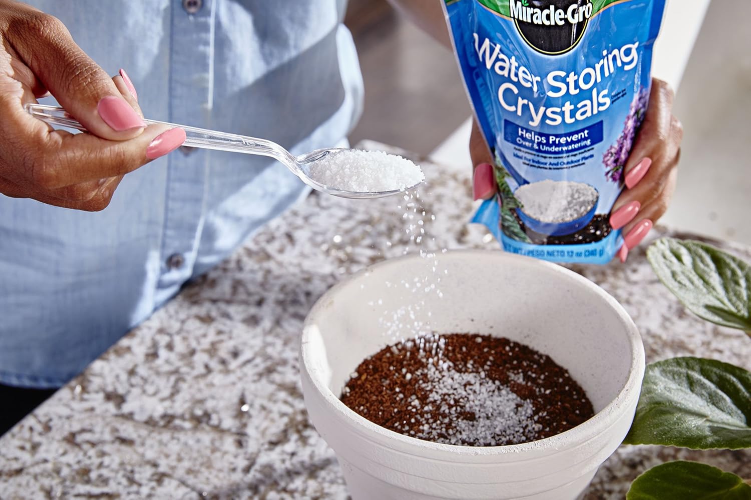 Miracle-Gro Water Storing Crystals, 12-Ounce : Soil Moisture Retention : Garden & Outdoor