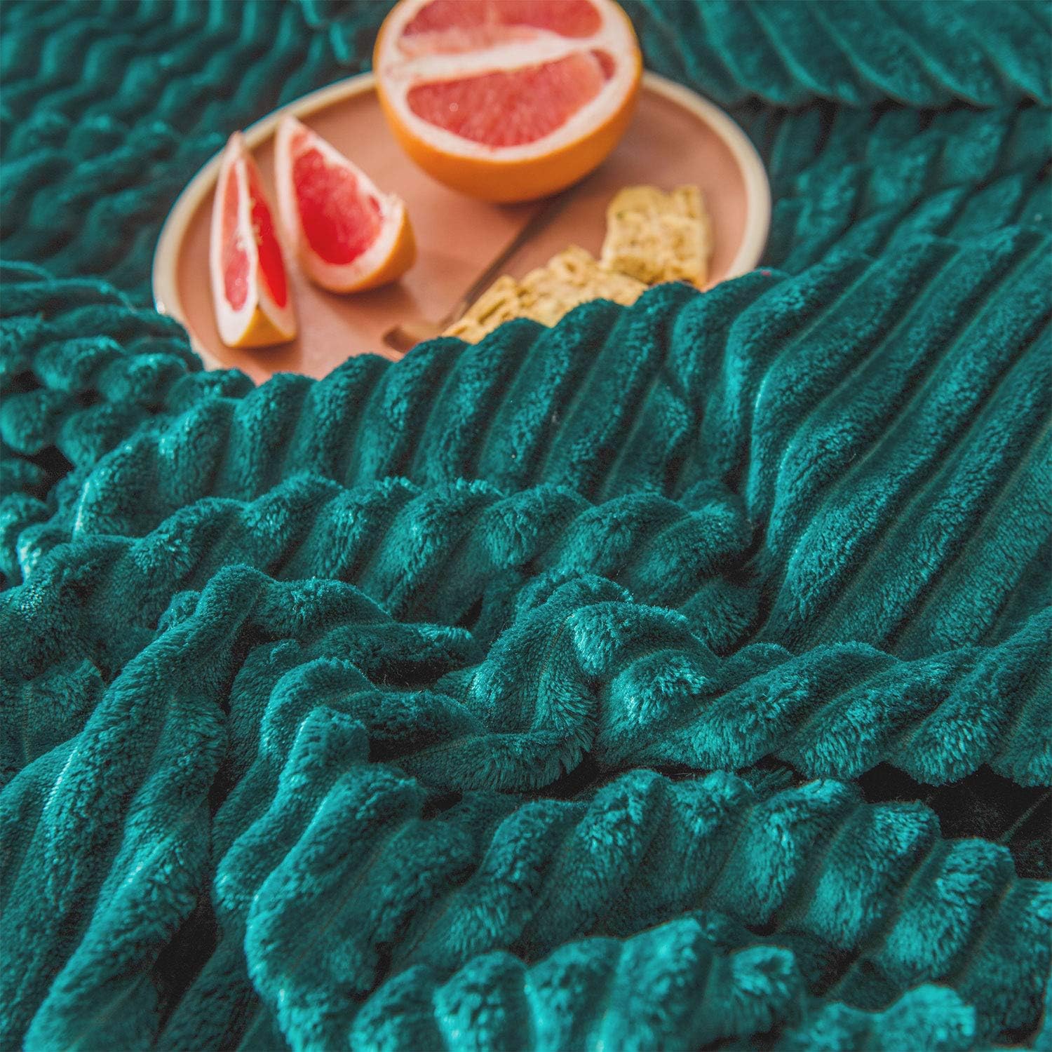 OREISE Flannel Fleece Luxury Blanket Queen Size Teal Lightweight, Warm Soft Cozy Velvet Plush Blanket for Couch Bed Sofa (Teal,90x90 Inches): Home & Kitchen