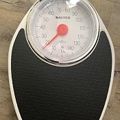 Pèse-personne Mécanique Salter - Cadran Analogique Grand, Capacité 133 Kg, Plateau Antidérapant