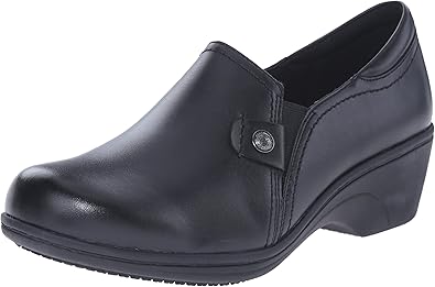 amazon aravon shoes
