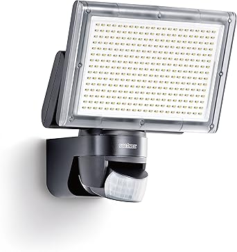 Steinel Led Strahler Xled Home 3 Schwarz Neu 4000 K 20w Led Flutlicht 140 Bewegungsmelder 14 M Reichweite 1426 Lm Amazon De Beleuchtung