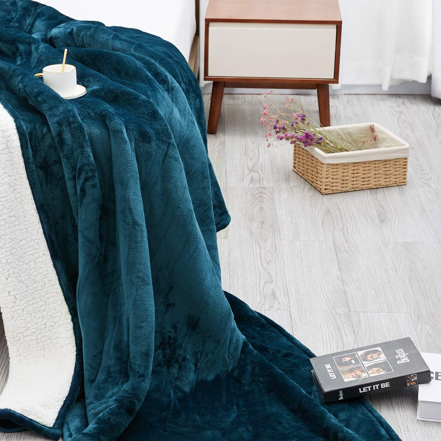 Electric Heated Blanket Twin Size 62"x 84" Flannel & Sherpa Reversible Blanket for Full Body with 10 Hours Auto Off & 4 Heat Settings, Fast Heating and Machine Washable, Home Office Use: Home & Kitchen