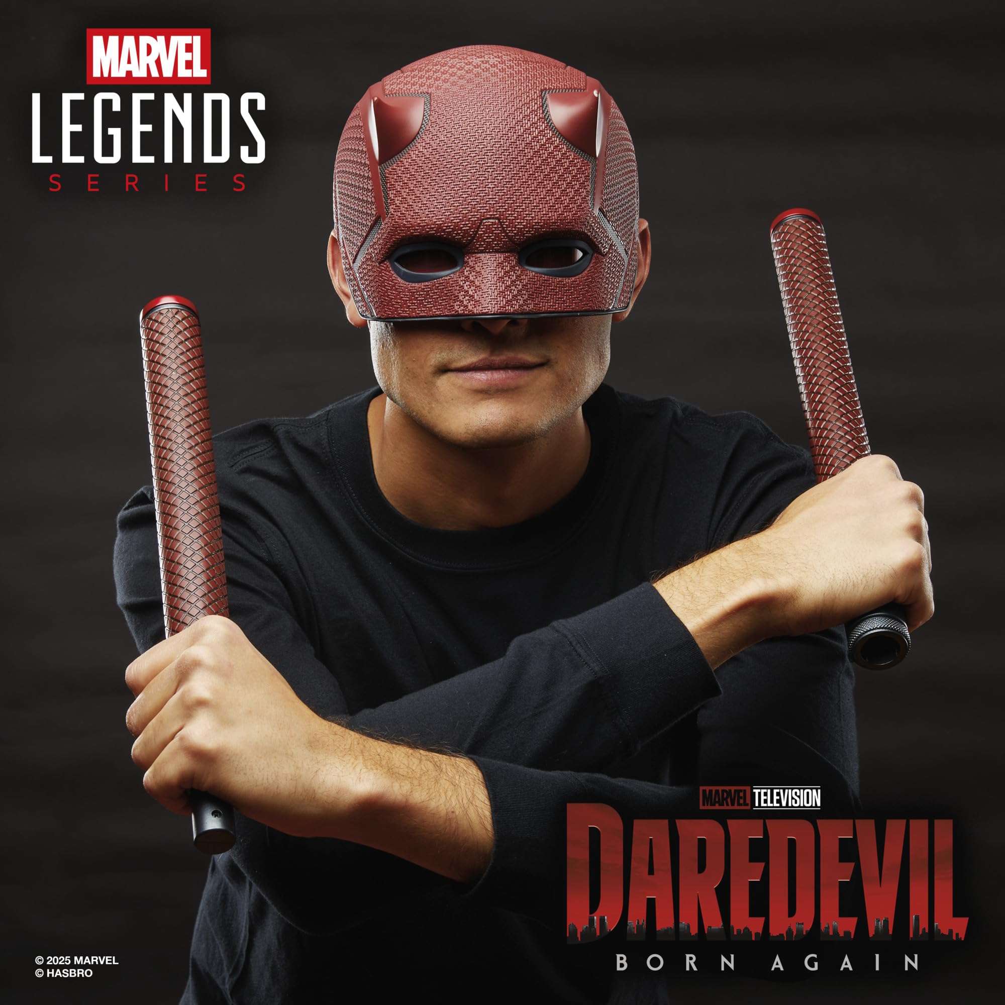 Marvel Legends Series Daredevil: Born Again Premium Rollenspielmaske und Schlagstock, Red 6