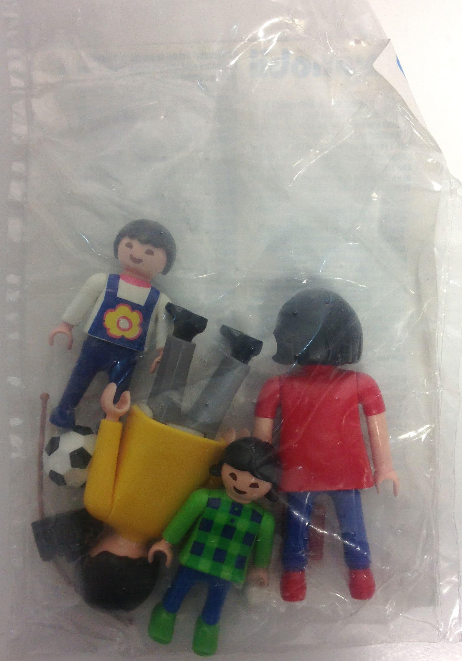 Playmobil Asian Famiily
