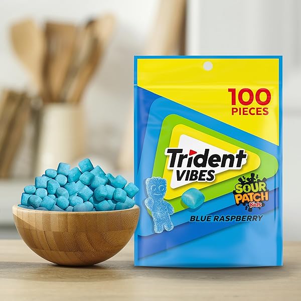 TRIDENT VIBES SOUR PATCH KIDS BLUE RASPBERRY SUGAR-FREE CHEWING GUM, RESEALABLE POUCH, PACK OF 1 (100 PIECES)