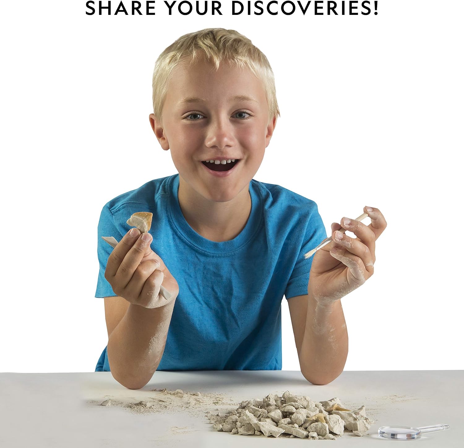 NATIONAL GEOGRAPHIC Mega Fossil and Gemstone Dig Kits - Excavate 20 Real Fossils and Gems, Great STEM Science Gift for Mineralogy and Geology Enthusiasts of Any Age: Toys & Games