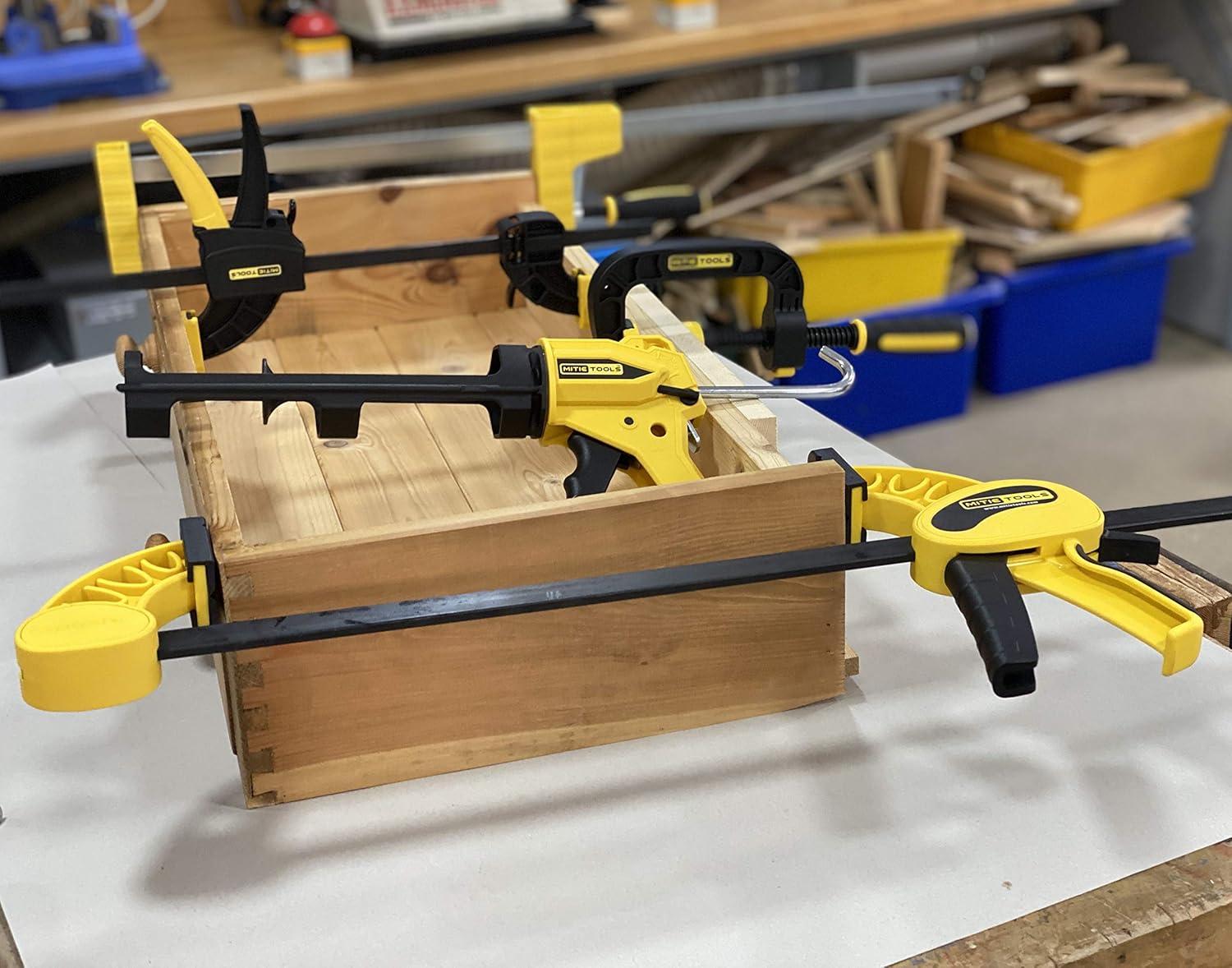 Professional Clamp & Spreader Heavy Duty Design Ergonomic One Handed