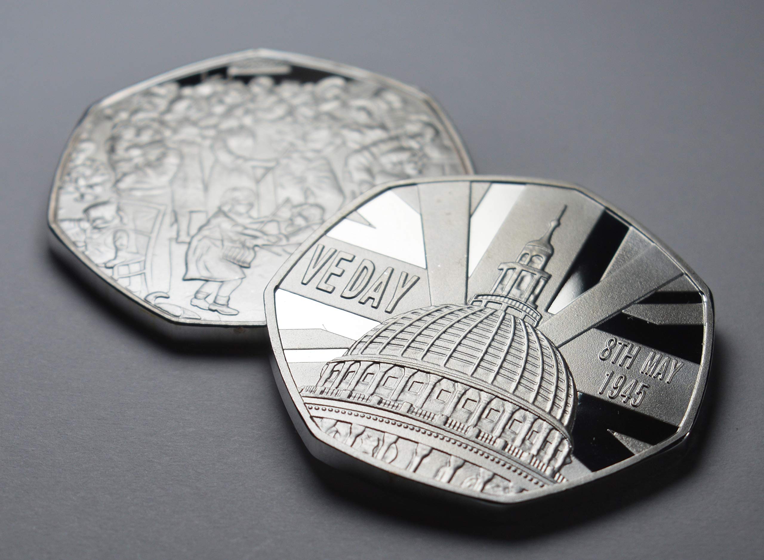 The Commemorative Coin Company VE DAY Silver Commemorative. Victory in Europe, WW2, 8th May 1945