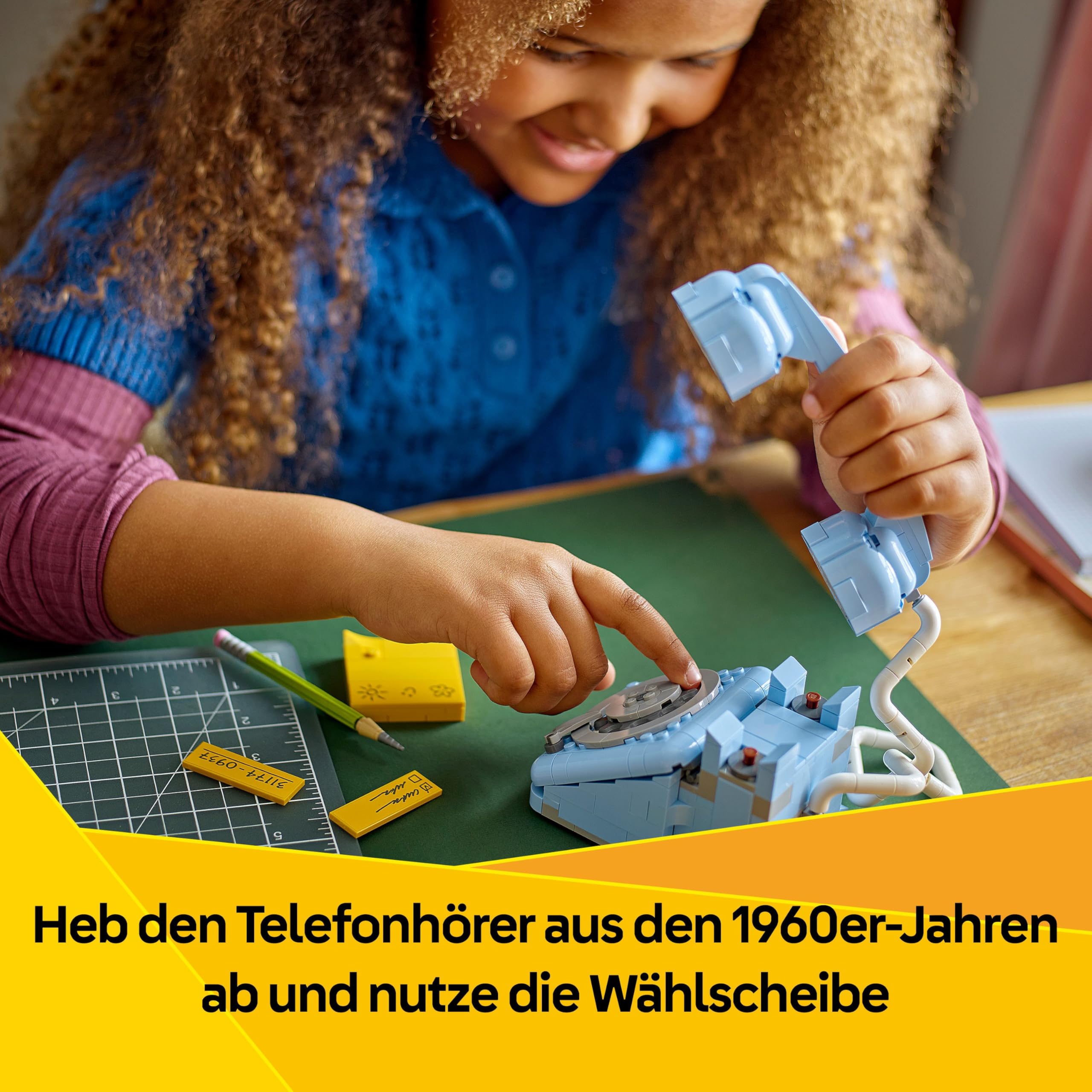 LEGO Creator 3in1 Retro Telephone Toy with Rotary Dial - Transforms into a 1980s Model or 2 Mobile Phones from the 2000s - Creative Gift for 8+ Year Old Girls & Boys - 31174 4