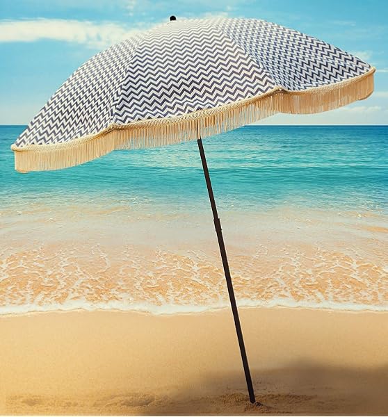 Amazon Com Safavieh Pat8008c Collection Milan Fringe 9ft Crank Outdoor Push Button Tilt Umbrella White White Garden Outdoor