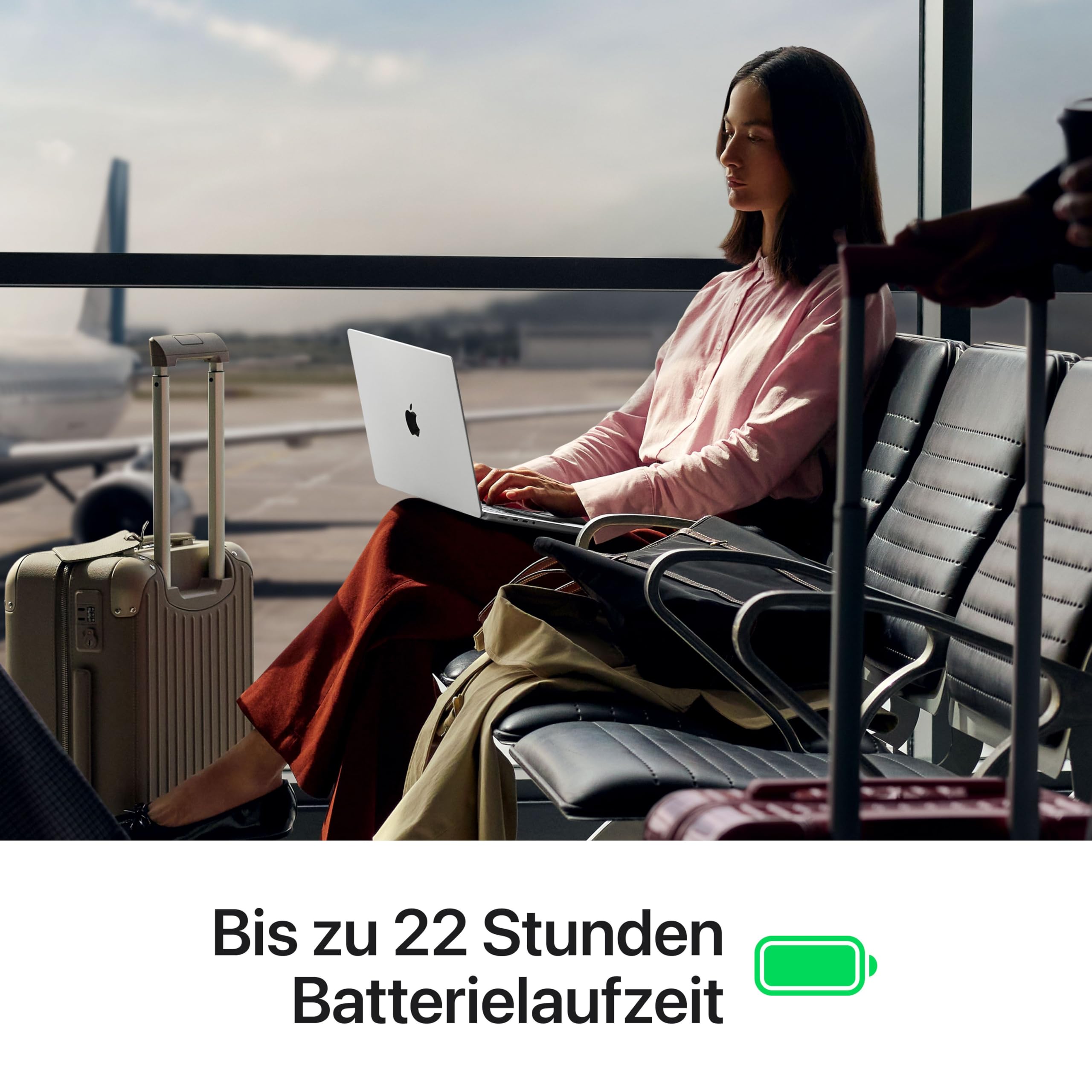Apple MacBook Pro Laptop mit M5 Pro Chip mit 15-Core CPU und 16-Core GPU: Entwickelt für KI, 14,2" Liquid Retina XDR Display, 24 GB gemeinsamer Arbeitsspeicher, 1 TB SSD, WLAN 7; Space Schwarz 4