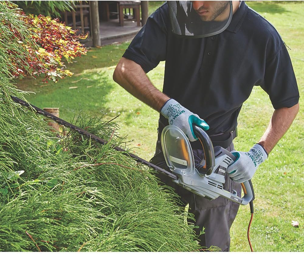 titan electric hedge trimmer