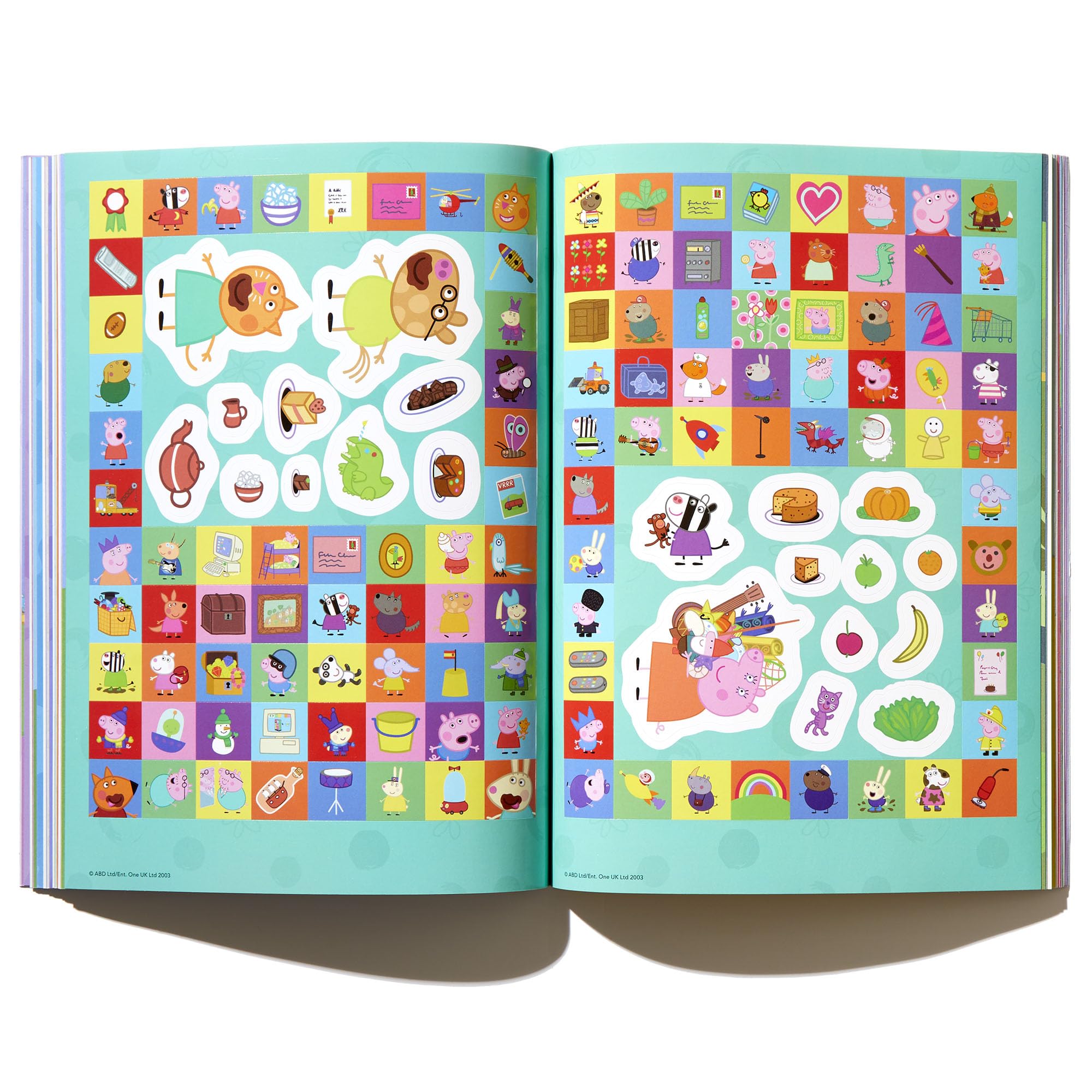 Peppa Pig Super Sticker Book: Over 1000 Stickers & 8 Posters Peppa Pig Super Sticker Book: Over 1000 Stickers & 8 Posters Paperback