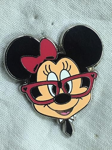 mouse in glasses