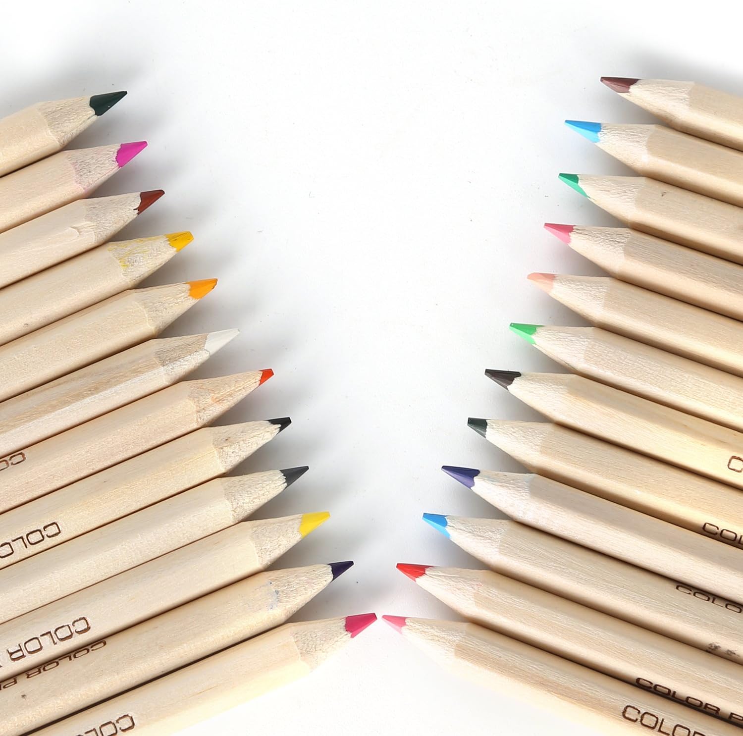 Amazon ミニサイズ 色鉛筆 缶入色鉛筆 鉛筆削り付き 12色 24色セット 子供の塗り絵 お絵描き ギフト 贈り物に最適 24色セット 缶入 並行輸入品 文房具 オフィス用品 文房具 オフィス用品