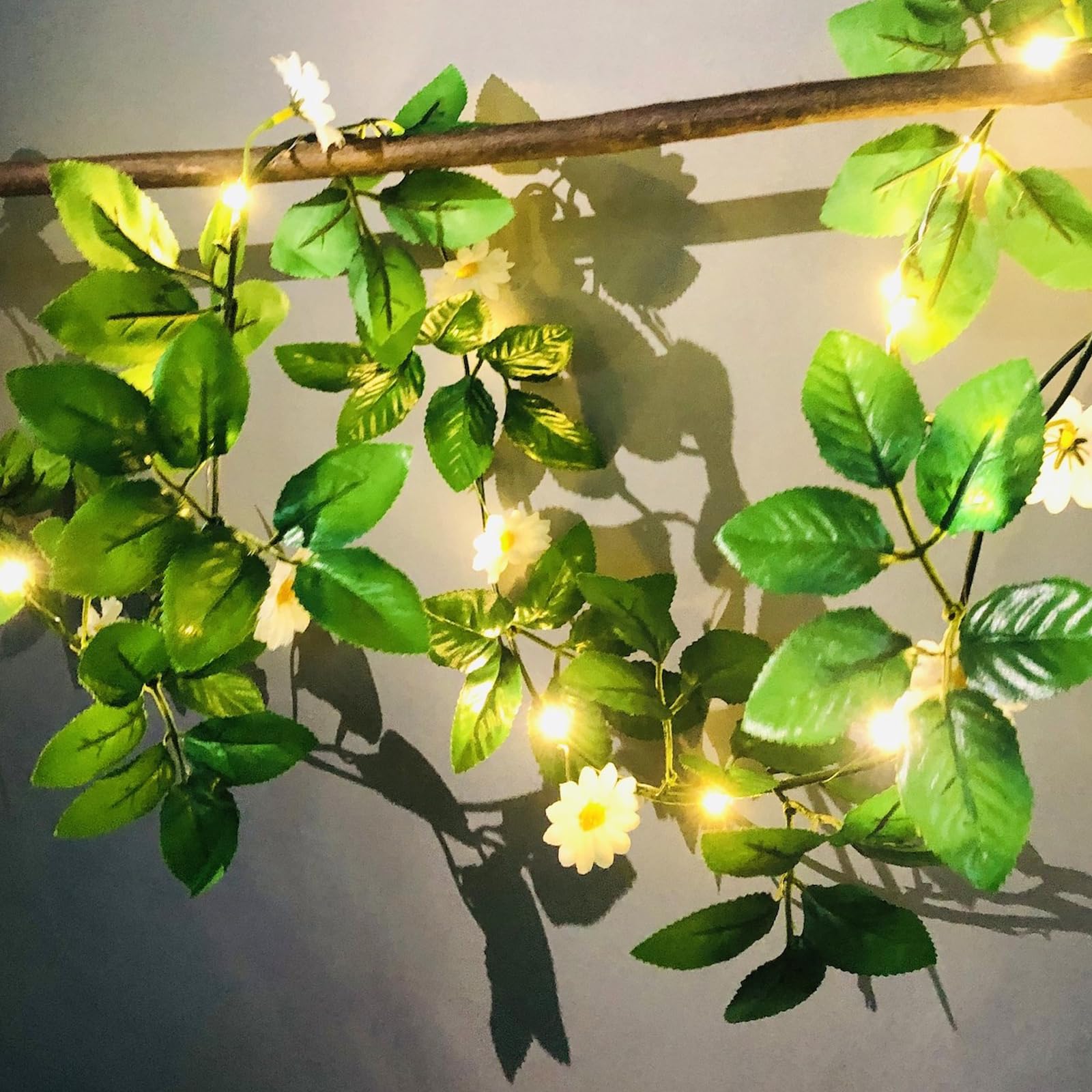 Artificial Daisy Vine Lights,White Chrysanthemum Daisy Flower Green Leaves with 20LED String Lights for Wall Wedding Bedroom Decoration(White, 6.56ft/20LED)
