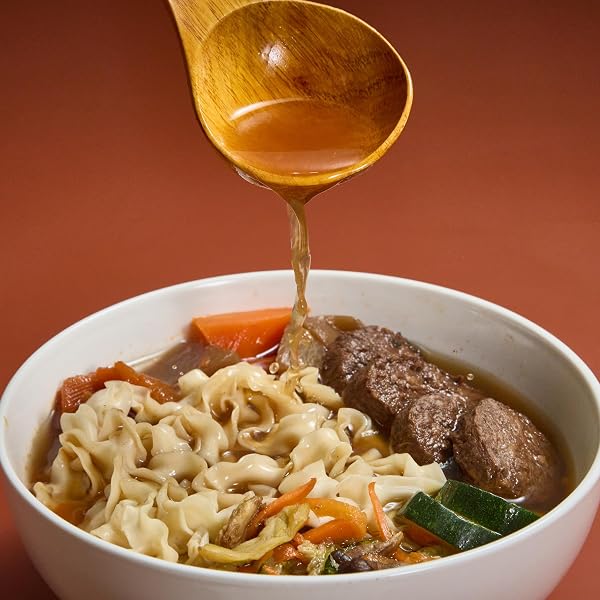 VEGEKING VEGAN BEEF NOODLE SOUP – TAIWAN RAMEN | PLANT-BASED MEAT & READY-TO-EAT | HEALTHY, LOW FAT, HIGH PROTEIN ASIAN NOODLES | PRESERVATIVE-FREE, NON-GMO, NO MSG | PRE-COOKED BROTH NOODLES | MUSHROOM & VEGETABLE FLAVOR | VEGETARIAN (1 PACK)