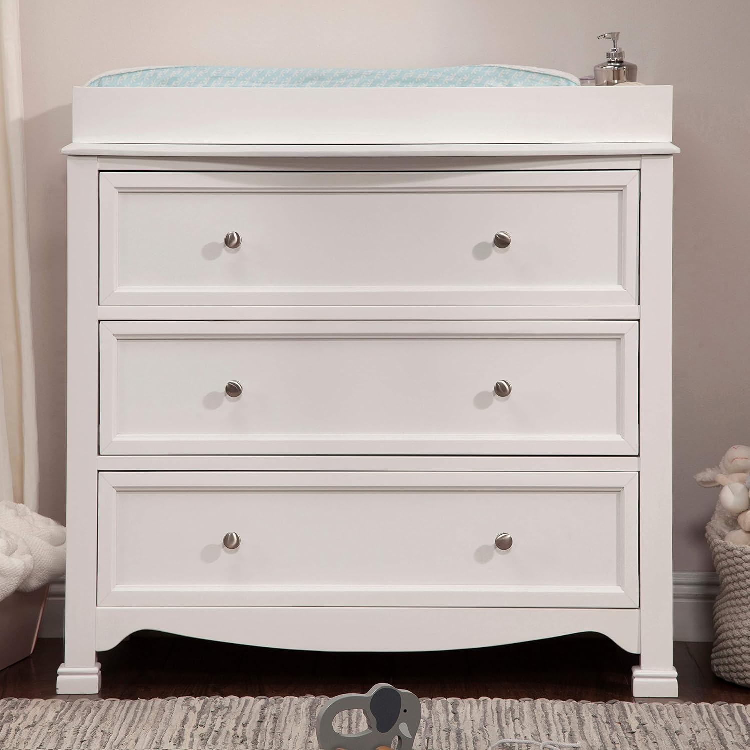 DaVinci Kalani 3-Drawer Dresser in White : Baby
