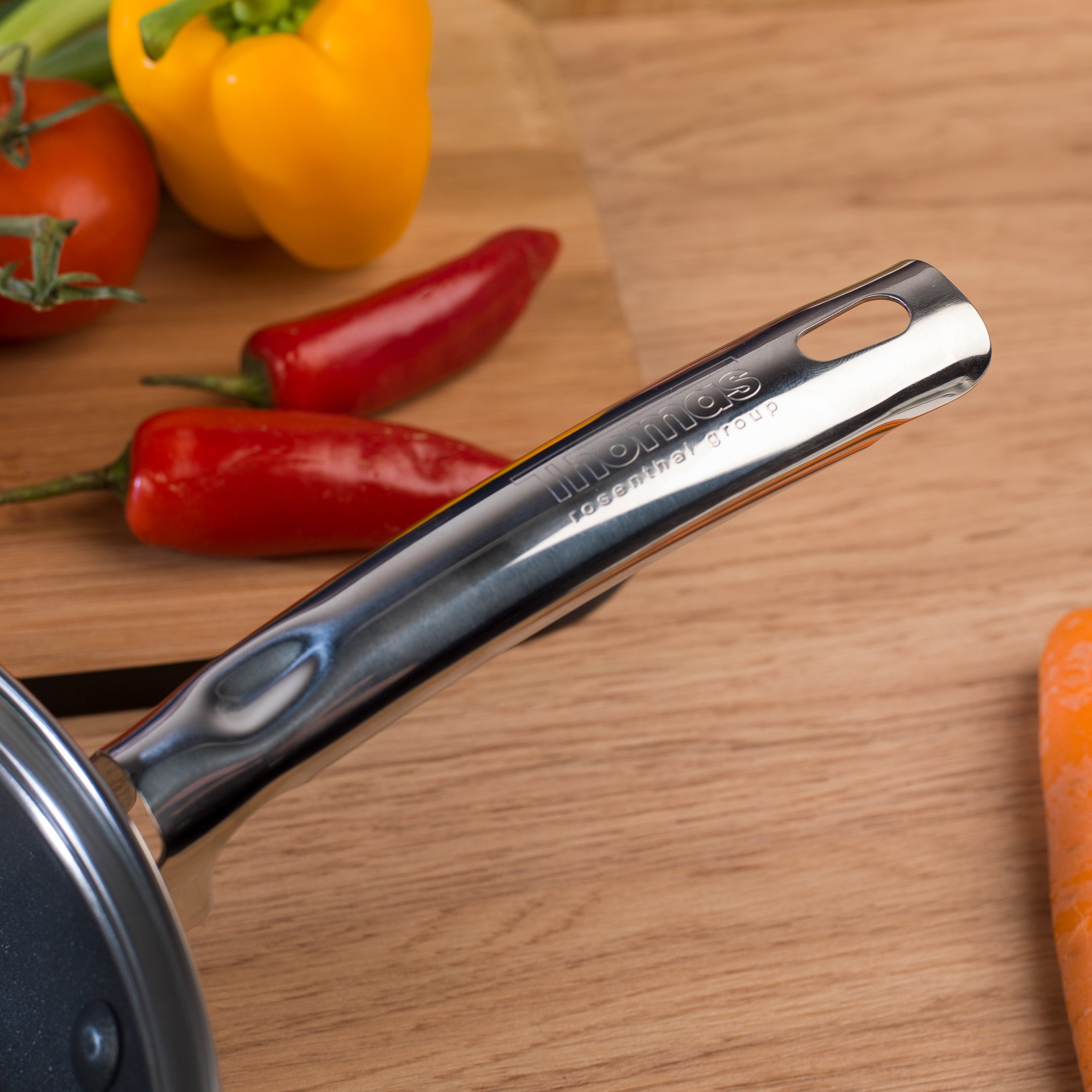 Thomas 1404908 Cook & Pour Teflon Wok Stir Fry Pan with Tempered Glass