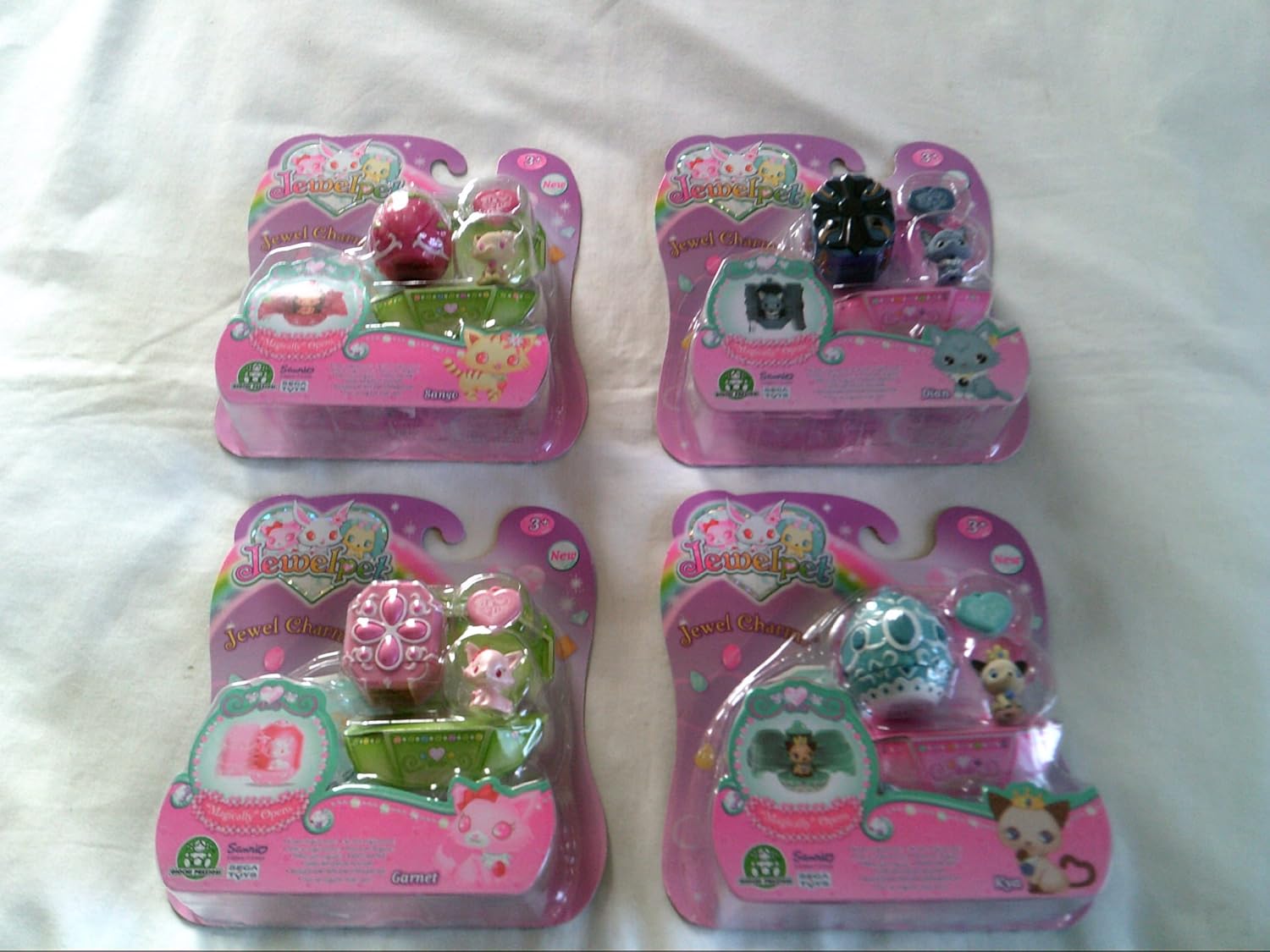 Get Jewelpet Jewel Charm Lot Of 4 Sango Dian Garnet Kya Amazon For iPhone Wallpaper Jewelpet Jewel Charm Lot Of 4 Sango Dian Garnet Kya Amazon For Android Free