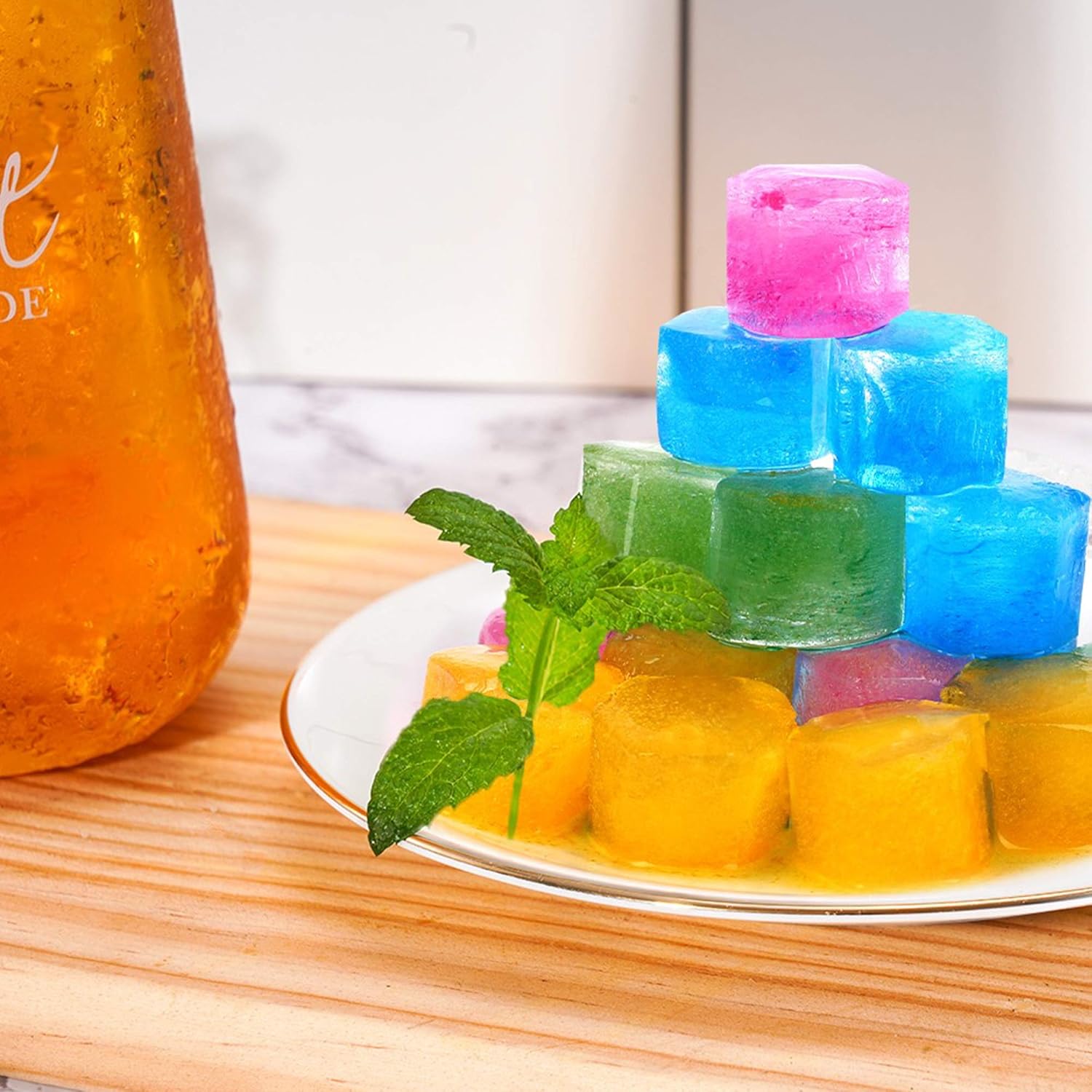 Ice Cube Trays, 2 Pack Food Grade Ice Trays BPA Free with Easy Release for Whiskey & Cocktails and Chilled Drinks, Stackable Flexible Silicone Ice Cube Tray, Reusable（Black）: Kitchen & Dining