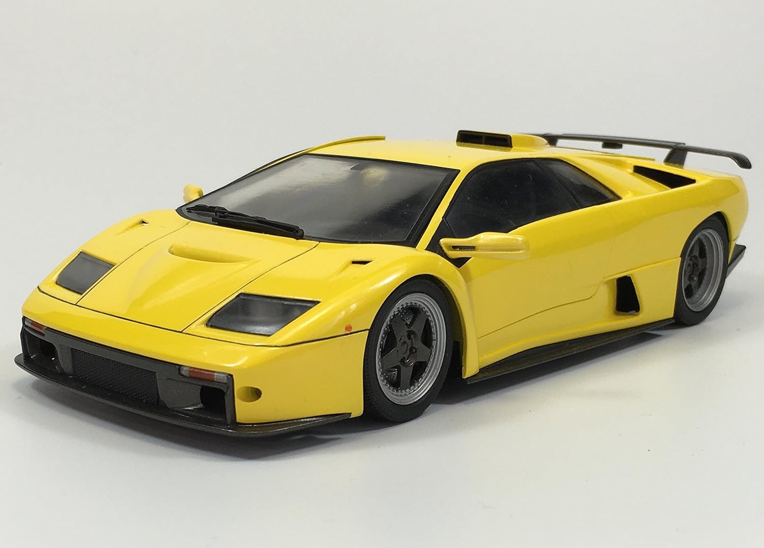 Amazon Co Jp 青島文化教材社 1 24 スーパーカーシリーズ No 23 ランボルギーニ ディアブロ Gt プラモデル ホビー 通販 Amazon Co Jp 青島文化教材社 1 24 スーパーカーシリーズ No 23 ランボルギーニ ディアブロ Gt プラモデル ホビー 通販