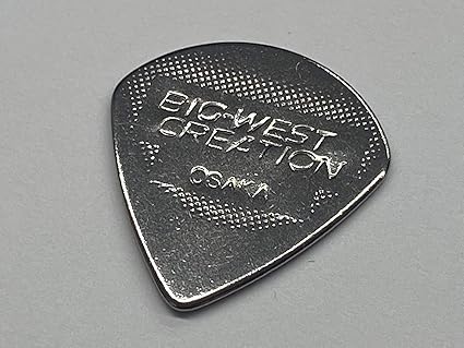 Amazon ピック エレキの速弾きに最適 軽くて強固なステンレス素材のメタルピック 金属 ジャズシェイプ ギターピック 楽器