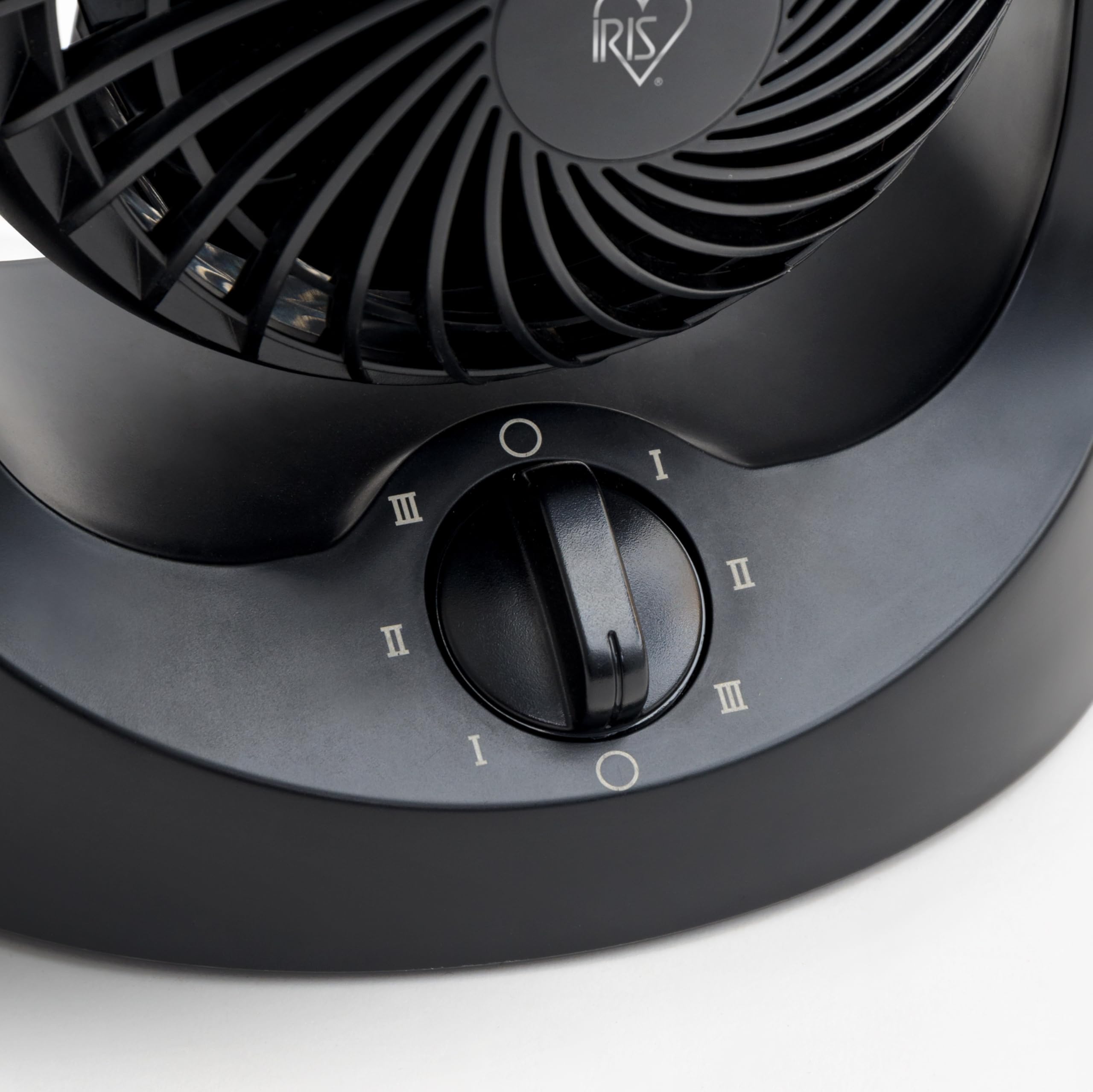 IRIS USA WOOZOO Desk Fan, Air Circulator, 3 Speeds, 32ft Max Air Distance, 112° Adjustable Tilt, 27.5db Quiet Motor, Small Fan for Bedroom, Office, Dorm, Black