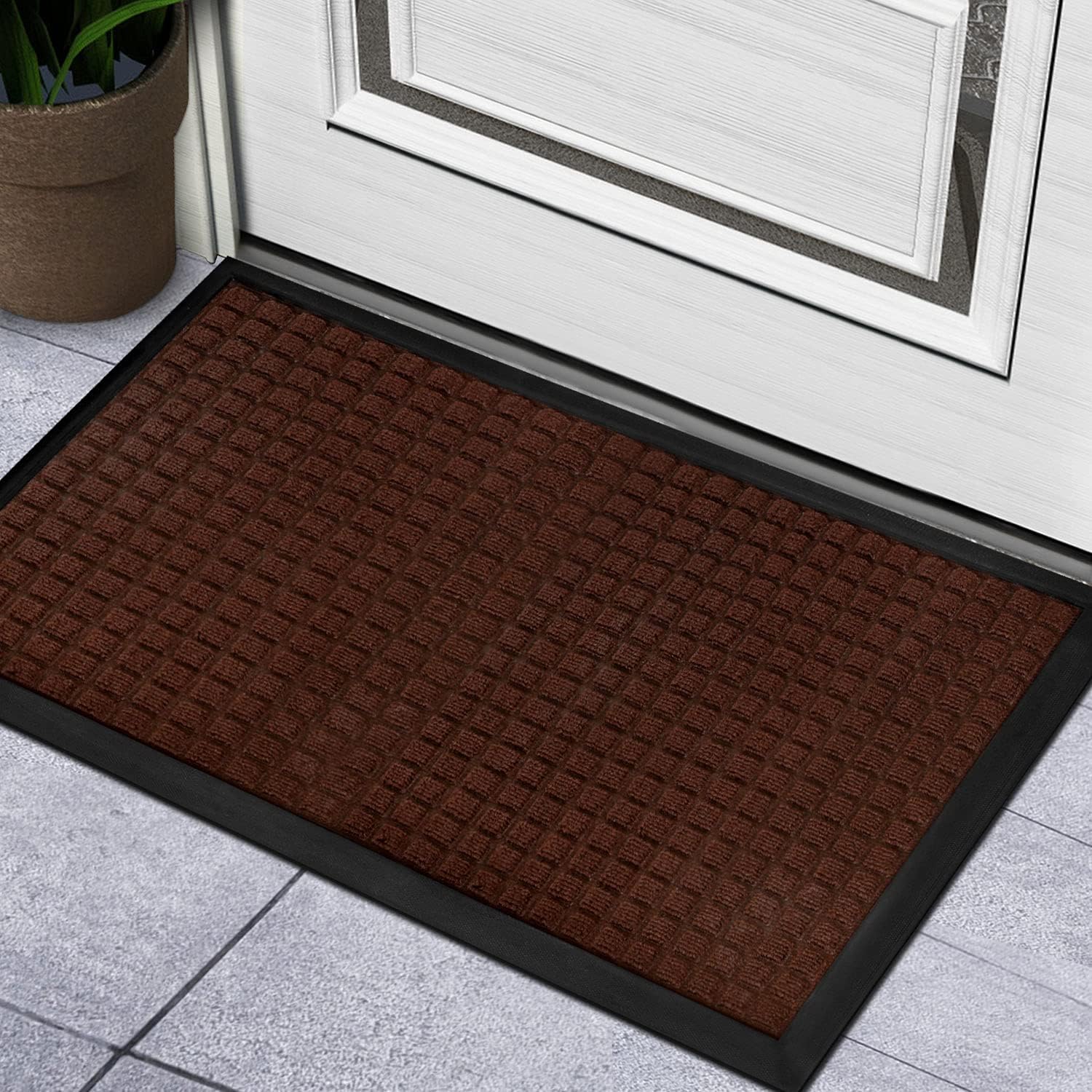 BCLBUSTE Door Mat Entryway Rug,Heavy-Duty Non-Slip Front Door Mat,Low-Profile Dirt-Absorbing Outdoor Doormats,Easy Clean and Waterproof - 29"x17.5",Red Brown: Kitchen & Dining