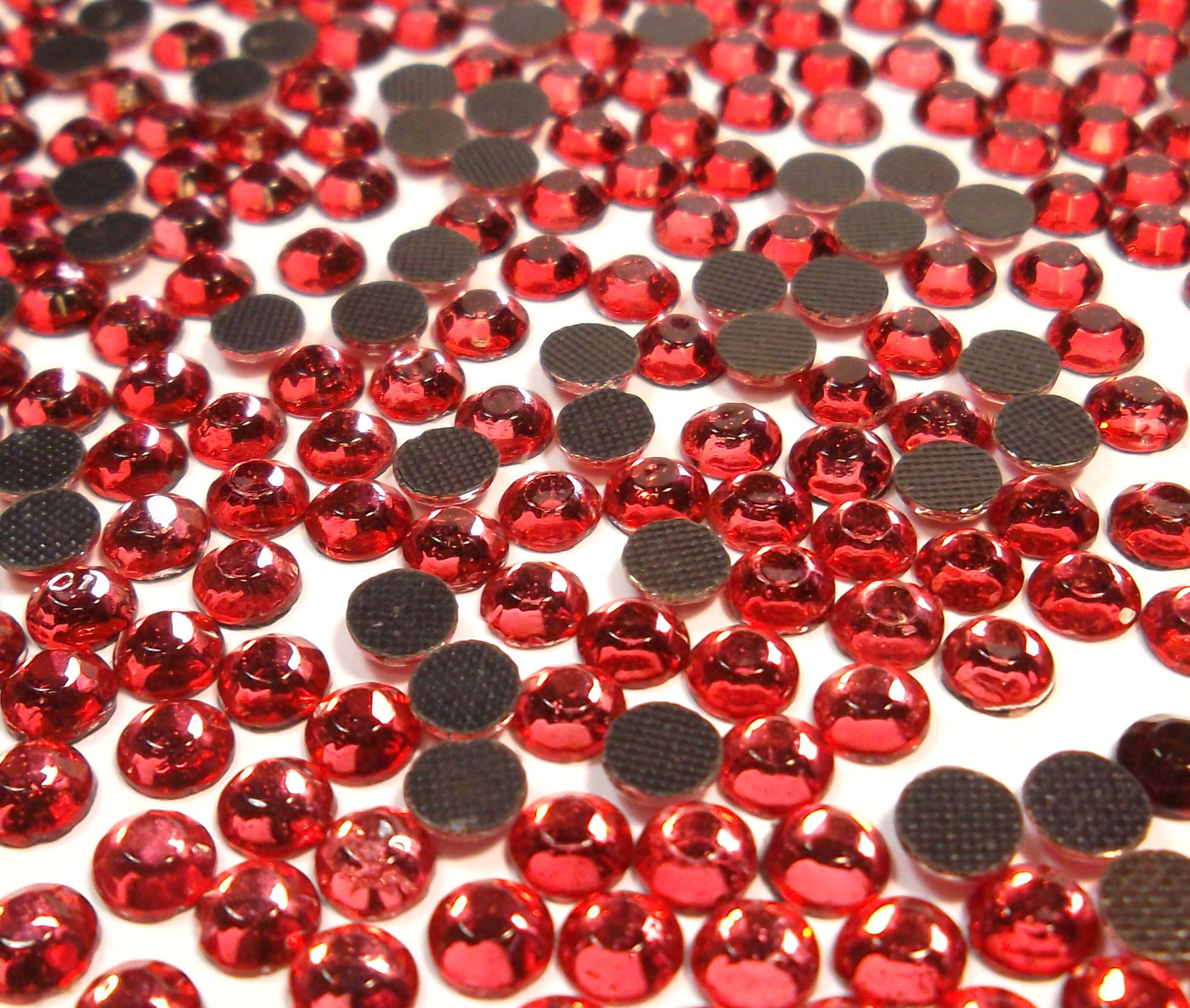 Perlin Hotfix 3 mm Flatback Rhinestone SS10 7200 Pieces Glass Stones Round Crystal Gemstones 2.5 ~ 3 mm for Jewellery, Clothing, Dress, Shoes, Bag, Decorations (Fuchsia Red)