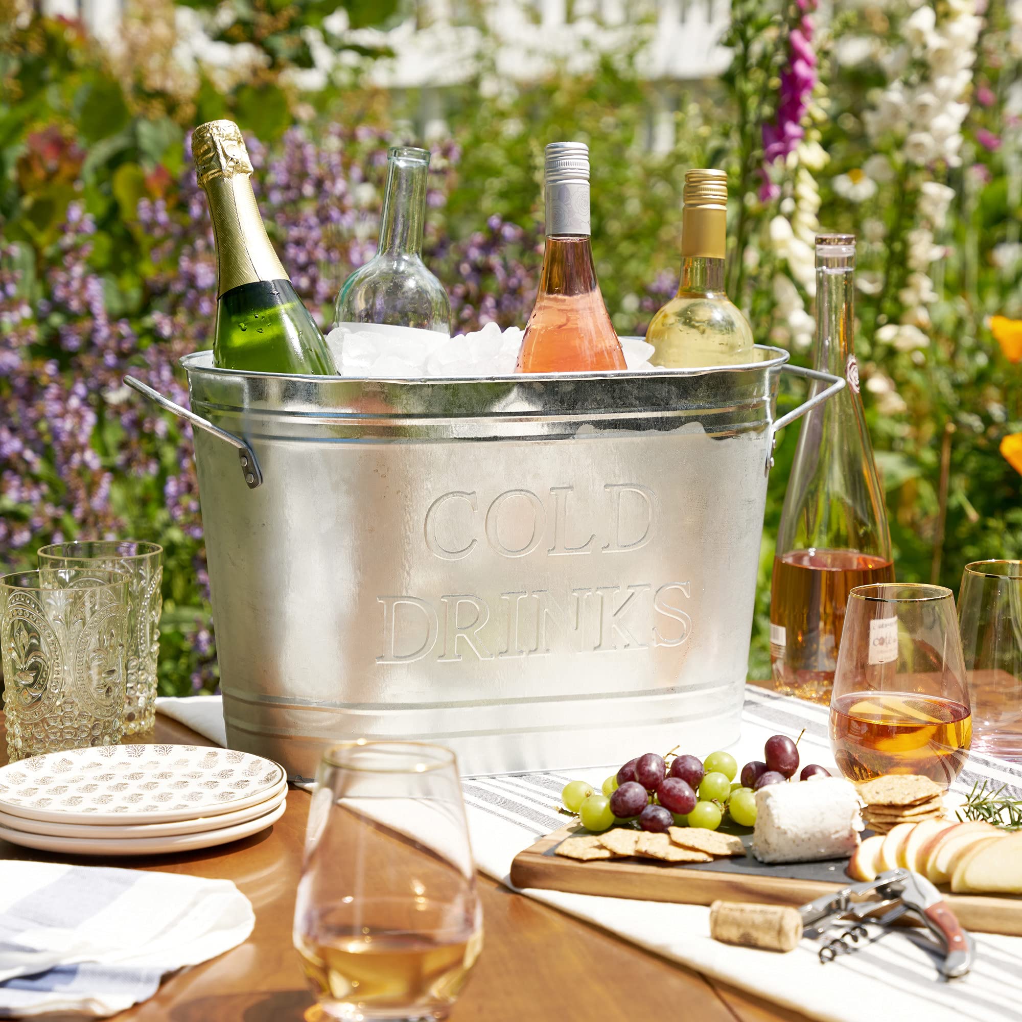 Twine Insulated Drink Galvanized Bucket, Beer and Beverage Tub, Metal Bucket, Ice Buckets for Parties, Holds 5.35 Gallons, Silver