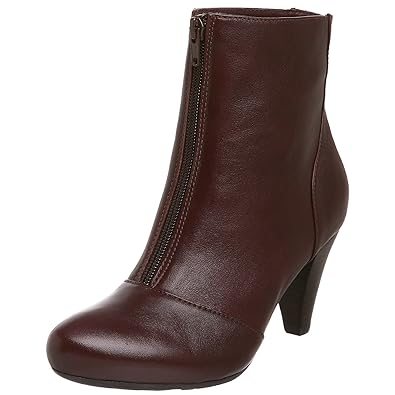 clarks desert boot low