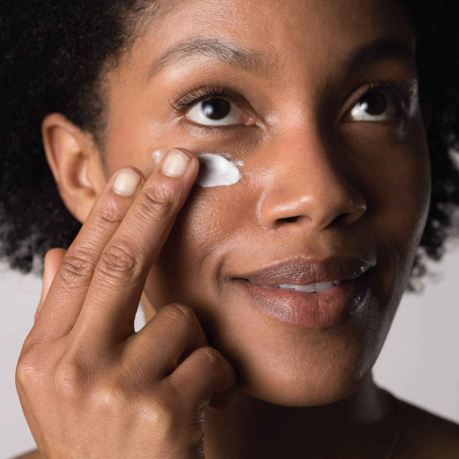 Baebody Eye Cream with Rosehip and Hibiscus to Reduce Puffiness and Dark Circles while Improving Elasticity, 1.7 Ounces: Beauty