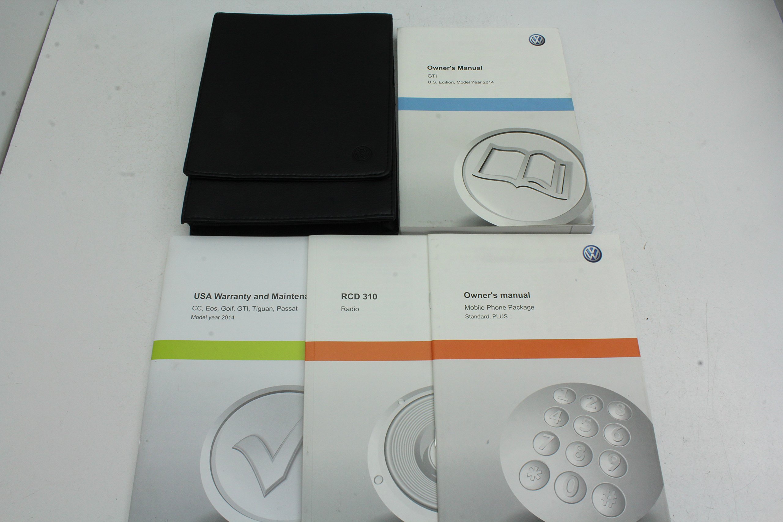 2014 Volkswagen GTI Owners Manual User Guide Paperback – 2014