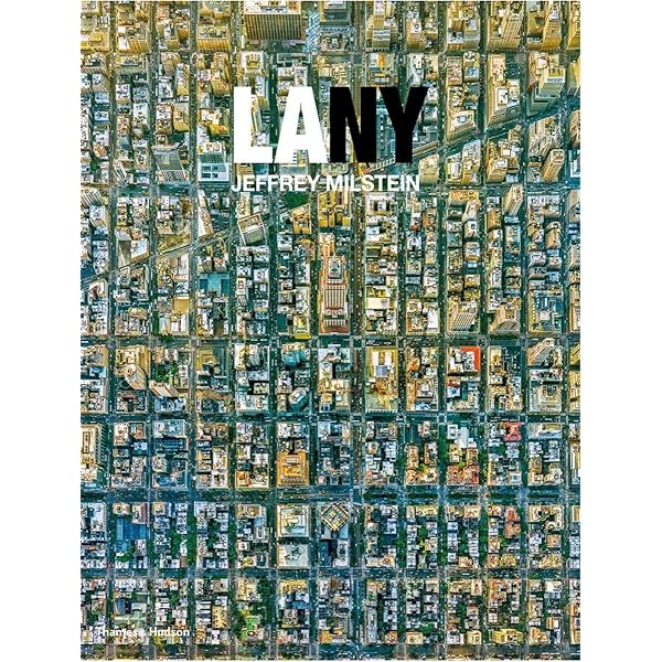 New York Vertical: Horst Hamann: 9783823854739: Amazon.com: Books