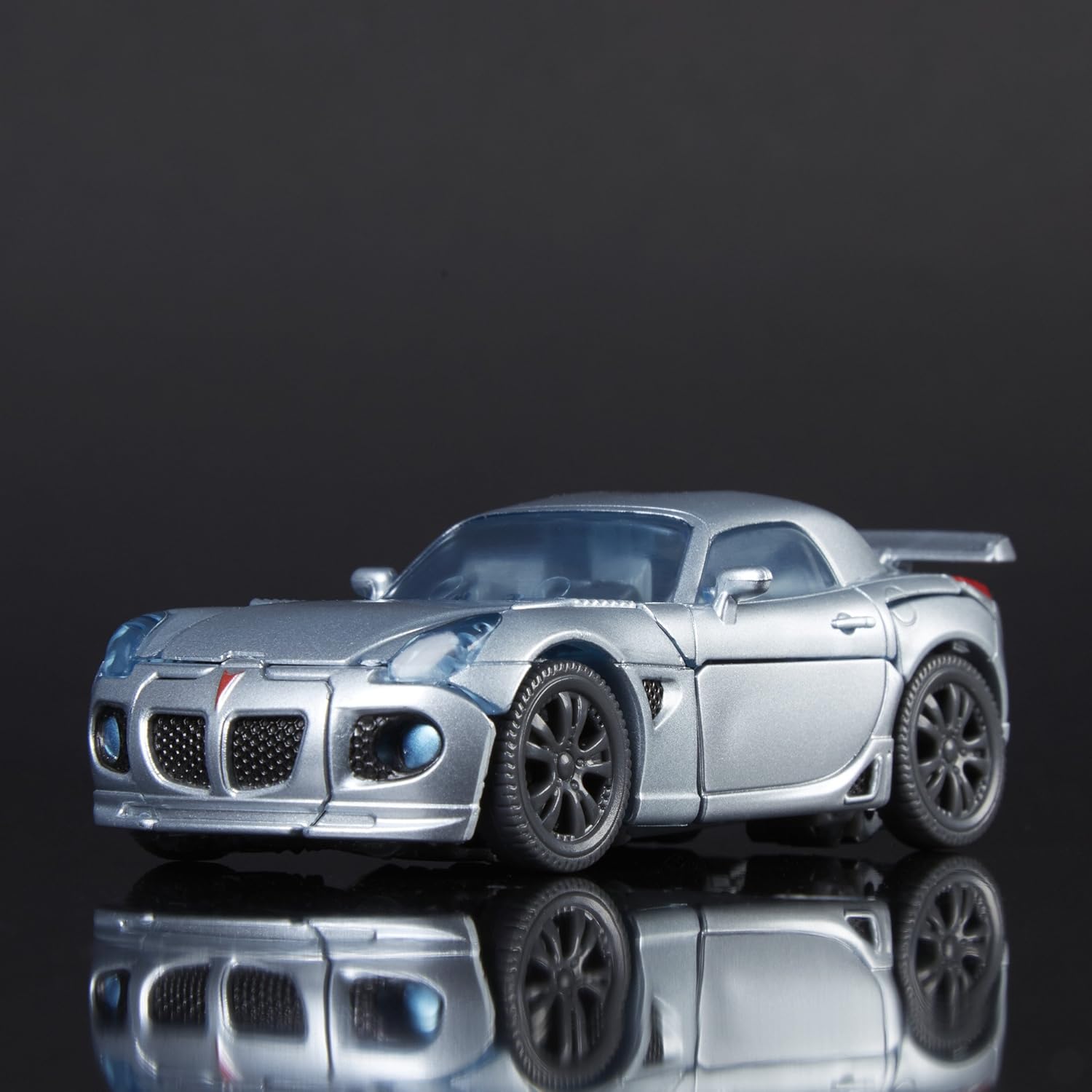 transformers studio series 10 deluxe class movie 1 autobot jazz