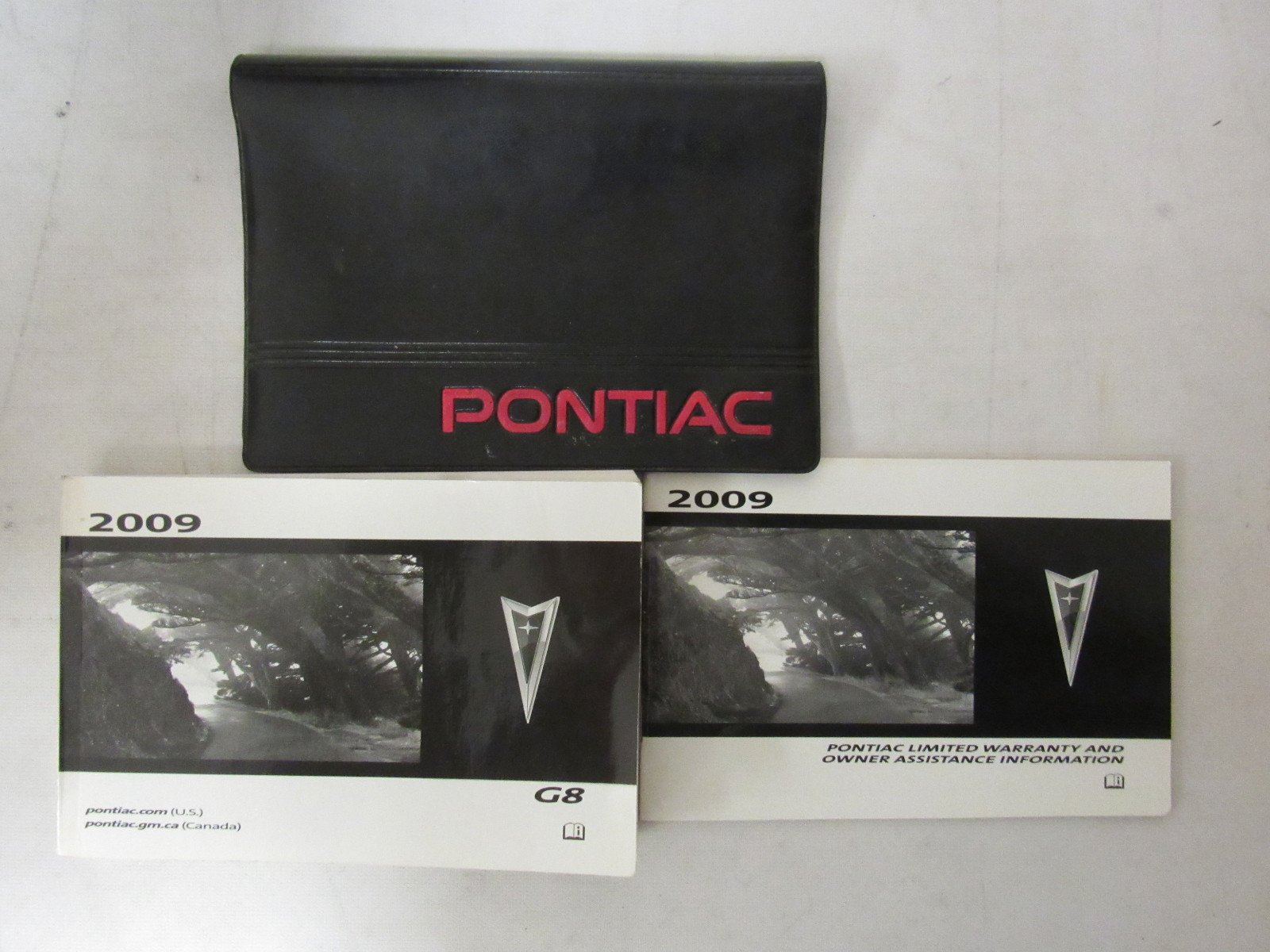 2009 Pontiac G8 Owners Manual Guide Book Paperback – 2014