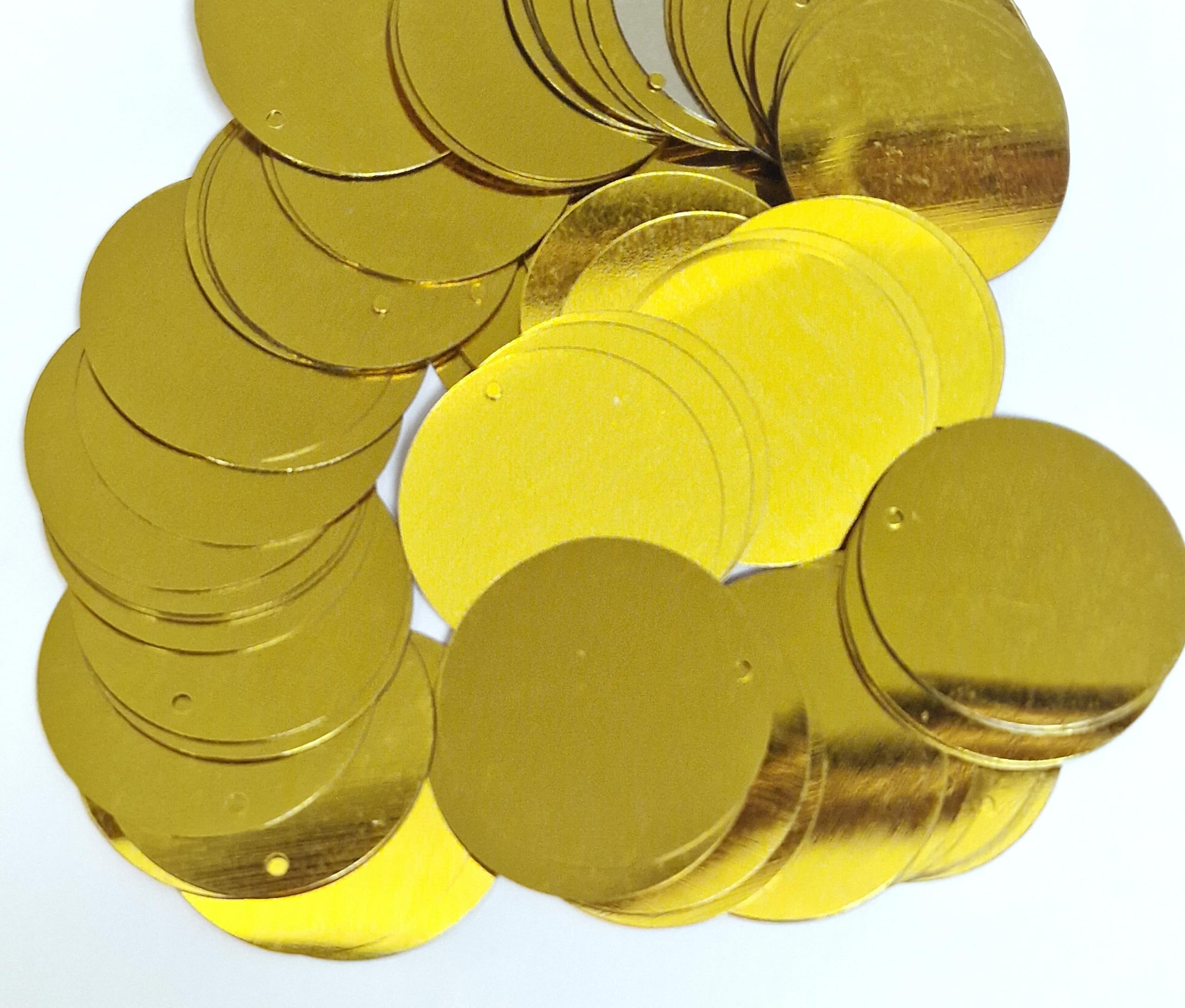 MajorCrafts 30mm 40g 150pcs Metallic Large Round PVC Sequins with 1x Hole (Metallic Gold)