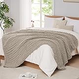 L'AGRATY Chunky Knit Blanket
