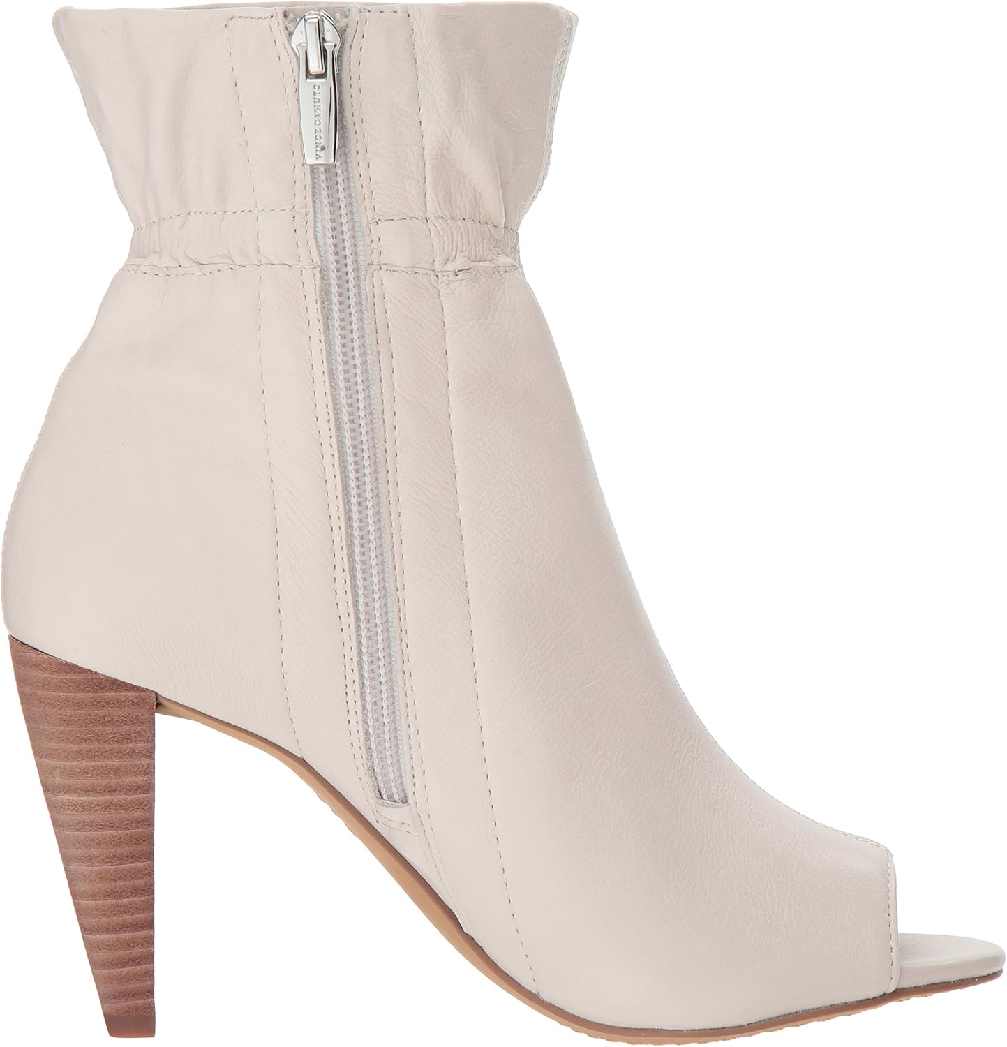 addiena vince camuto