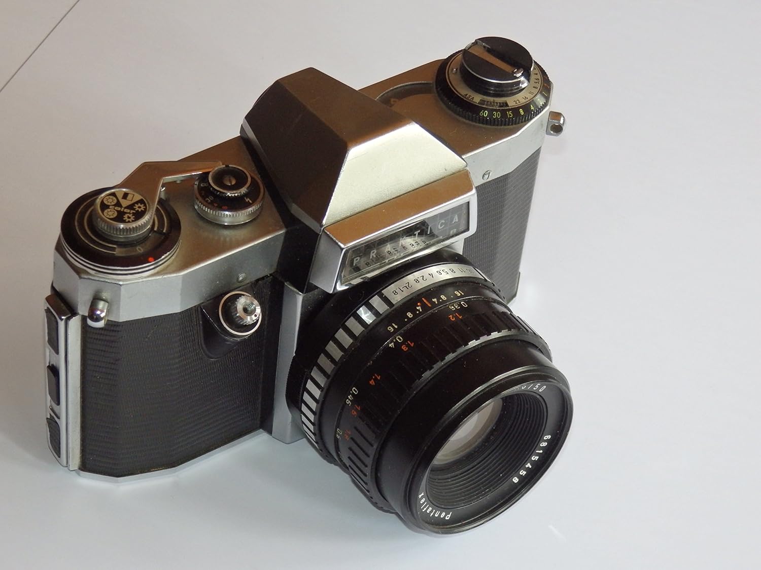 Praktica Nova B de VEB Pentacon Dresden - Cámara réflex con ...