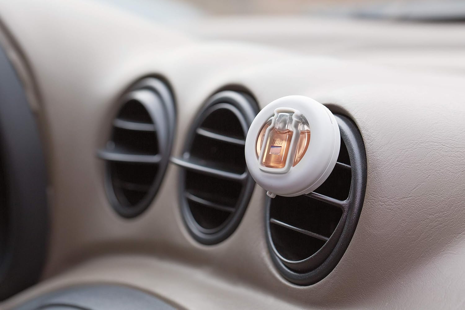 auto vent clip