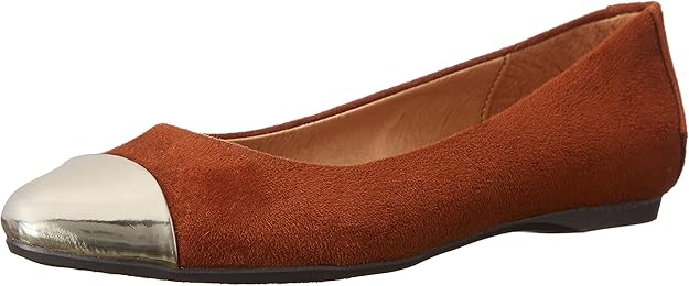 cl by chinese laundry flats