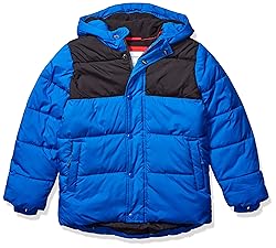 Amazon Essentials Boys' Heavyweight Hooded Puffer