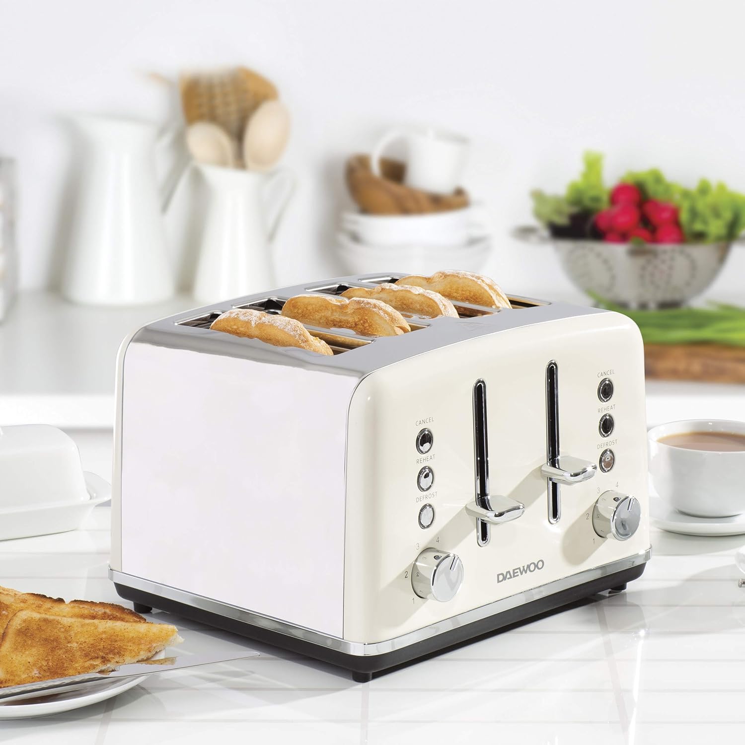 Daewoo Cream 4 Slice Toaster - Image 3