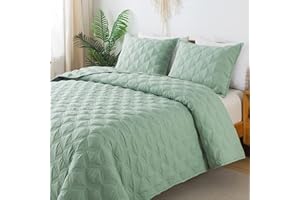 Litanika Sage Green California King Size Quilt Set - Oversized Lightweight Summer Comforter Bedspreads & Coverlets - Boho Farmhouse Bedding Cover Bed Decor - 3 Pieces (1 Quilt, 2 Pillowcases)