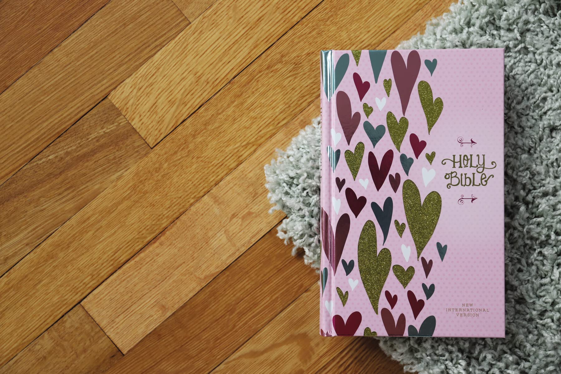 NIV, Heart of Gold Holy Bible, Hardcover, Red Letter, Comfort Print NIV, Heart of Gold Holy Bible, Hardcover, Red Letter, Comfort Print Hardcover