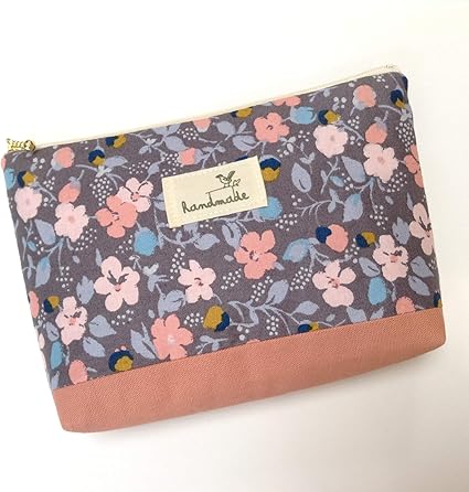 Amazon Co Jp Jam S Ukulele Omy 333 ファスナーポーチ マチ付きポーチ グレー ピンク 花柄 コスメポーチ 通帳ケース 貴重品ケース 布ポーチ ハンドメイド 手作り プレゼント 楽器